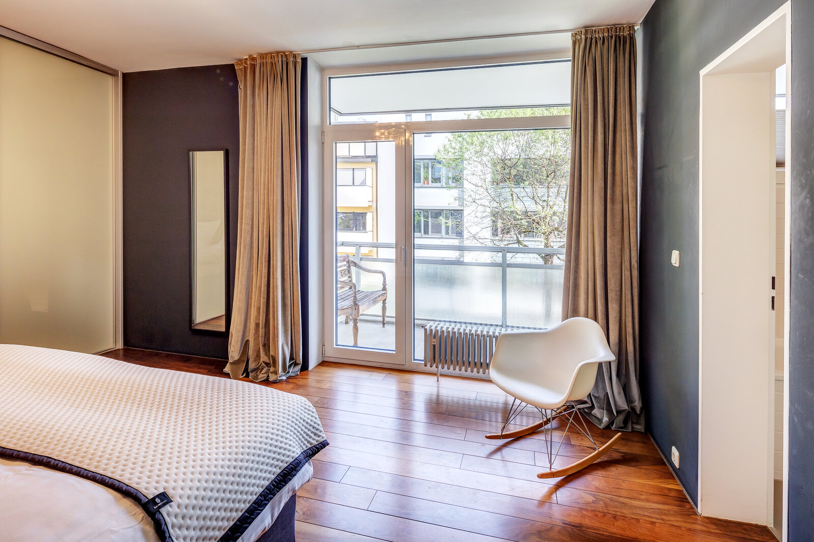 Stylish living in exclusive location - Foto 1