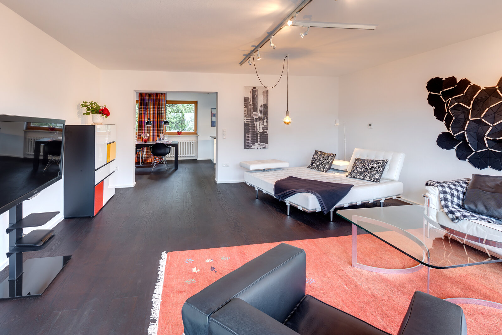 Quiet 3-room apartment with winter-garden and balcony - Photo 2