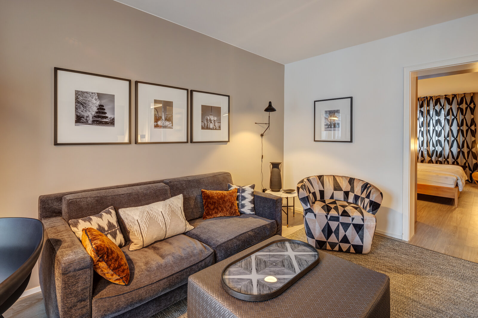 Elegant & stylish 2.5-room apartment in Schwabing - Foto 3