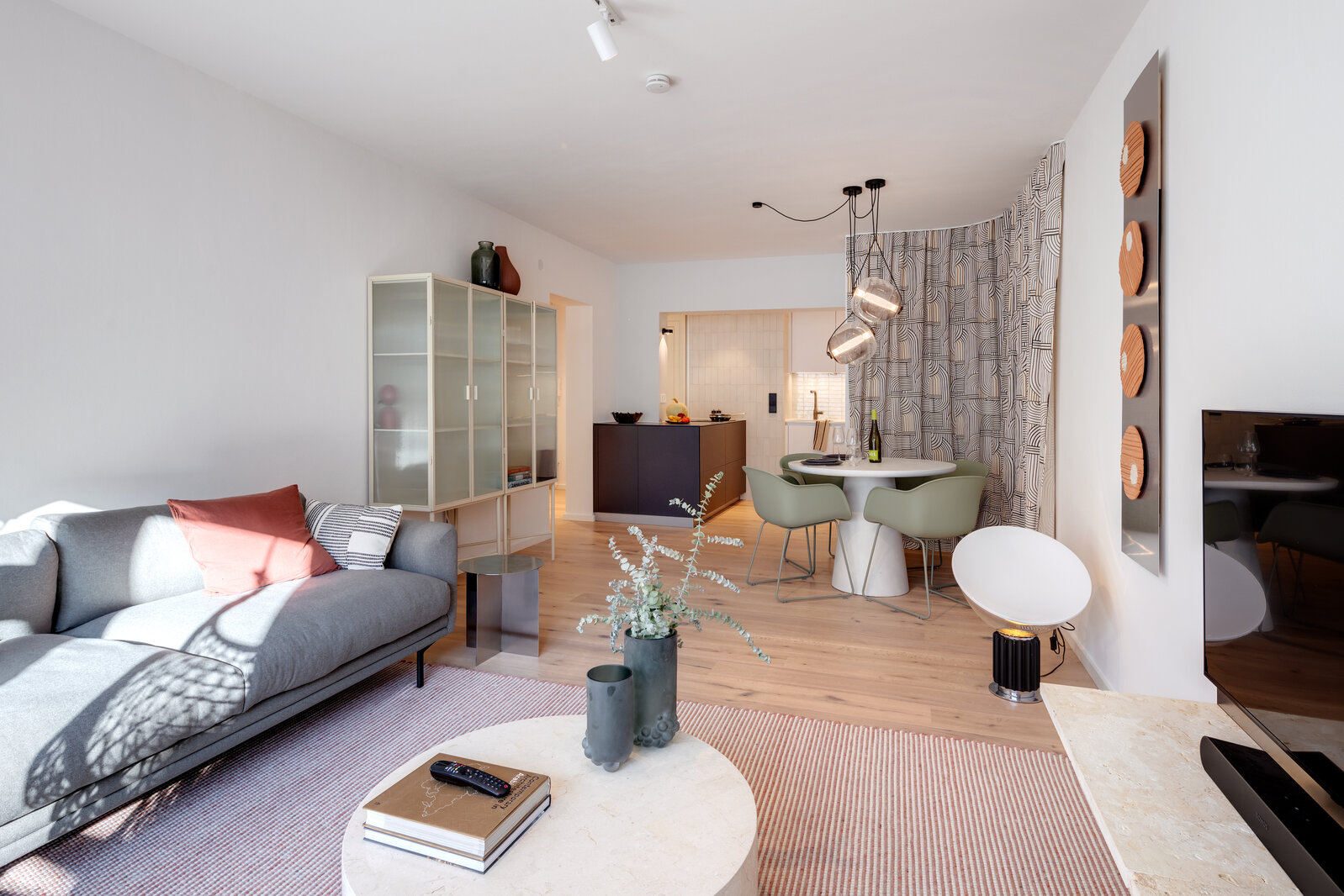 Designer apartment in trendy Dreimühlenviertel - Foto 1