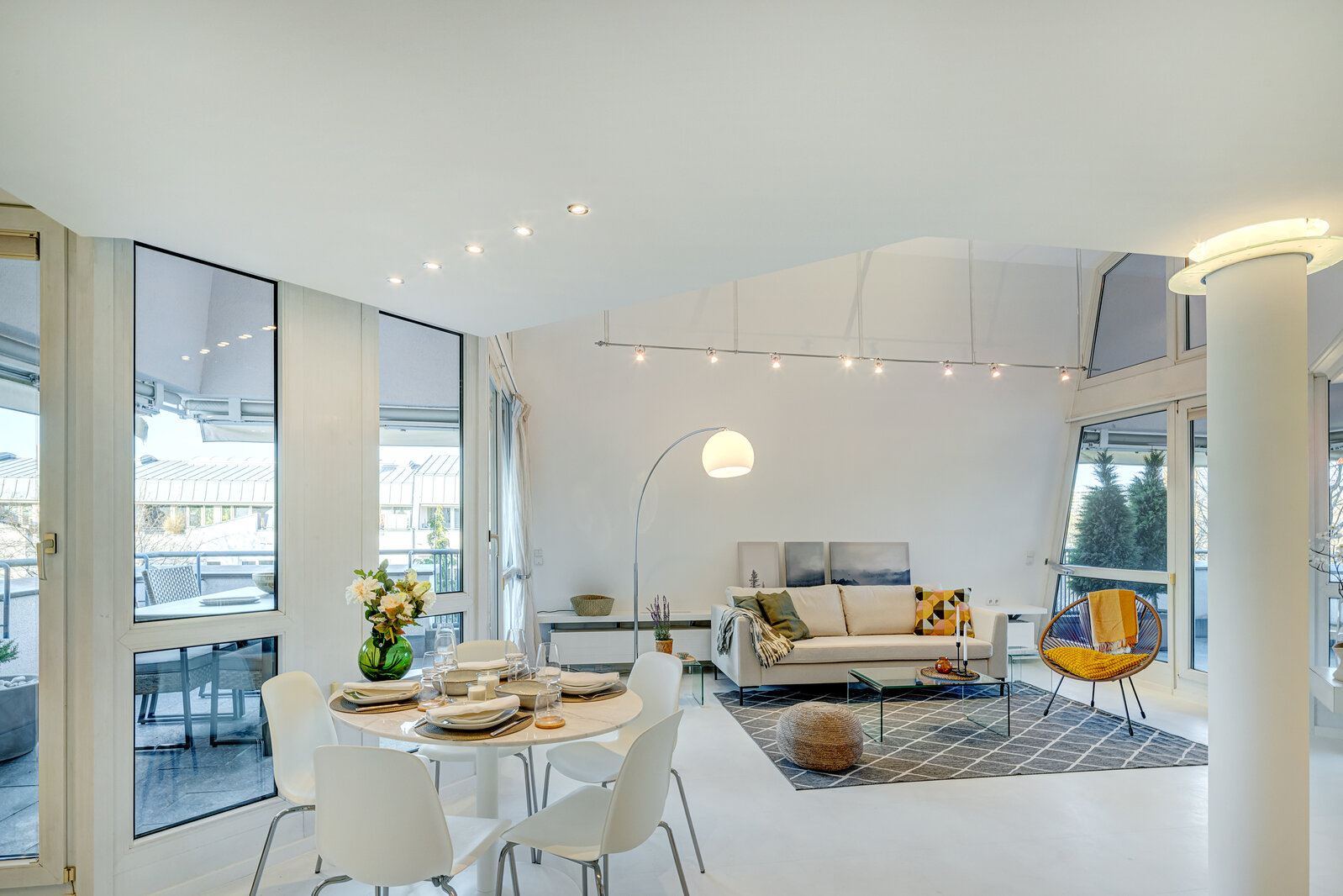 Beautifully furnished maisonette-gallery apartment in Bogenhausen - Photo 4