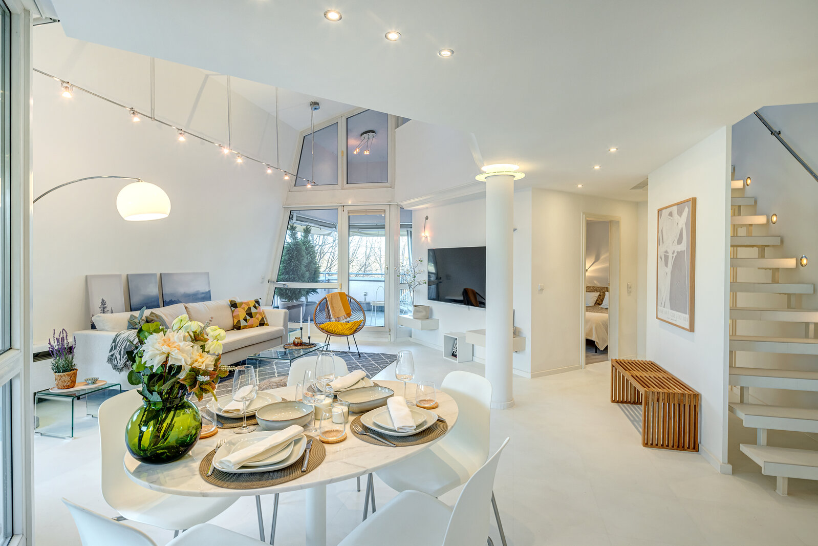 Beautifully furnished maisonette-gallery apartment in Bogenhausen - Foto 2