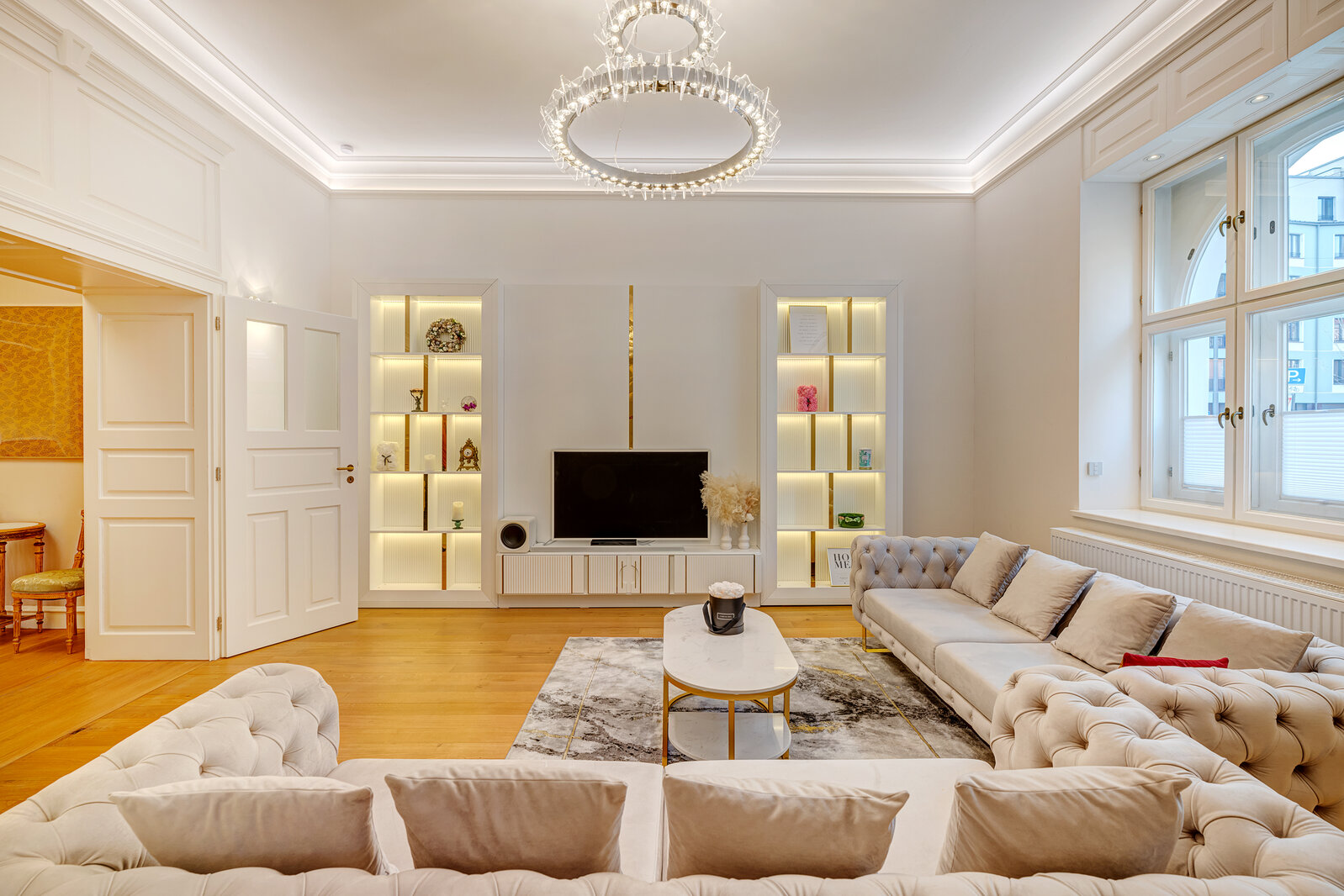 Au-Haidhausen: Elegant and exclusive 4-room apartment - Photo 2