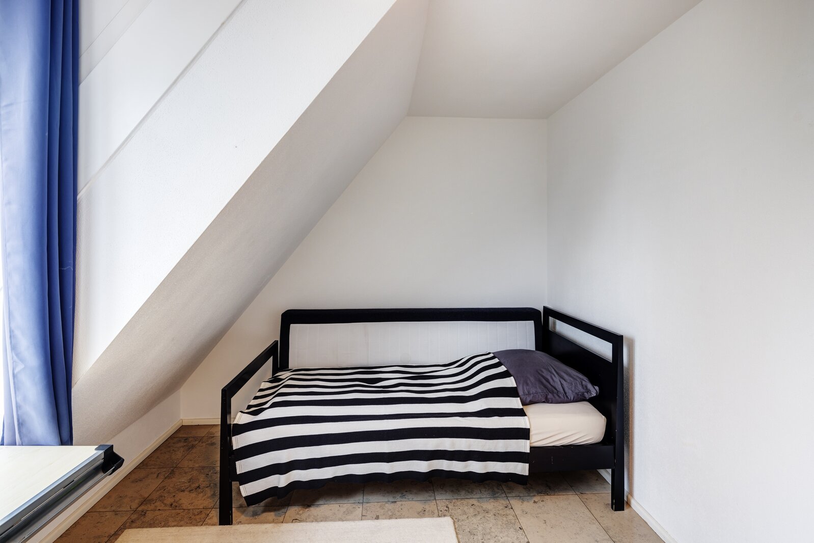Bright attic apartment directly at the Würm river - Photo 5