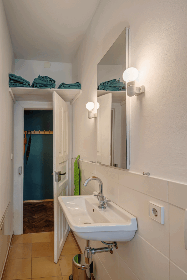 Charming historic 2-room apartment at Candidplatz U1 - Photo 4