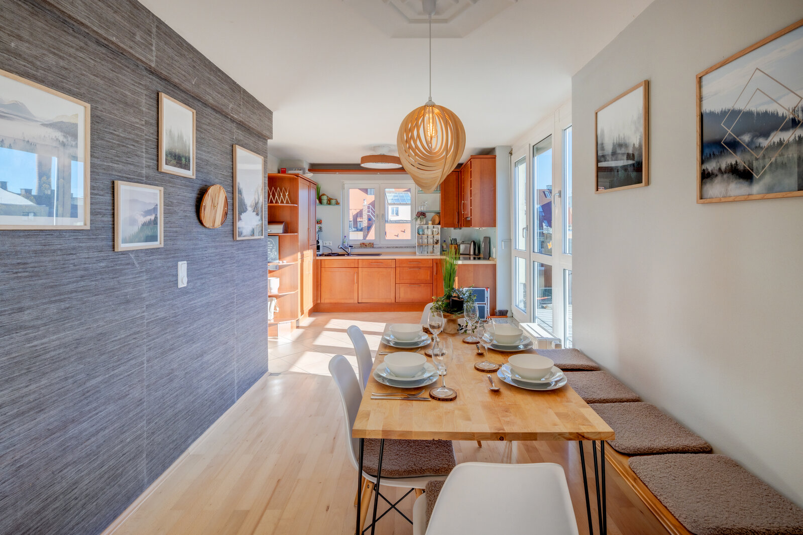 Generous attic apartment with roof-terrace for rent - Foto 4
