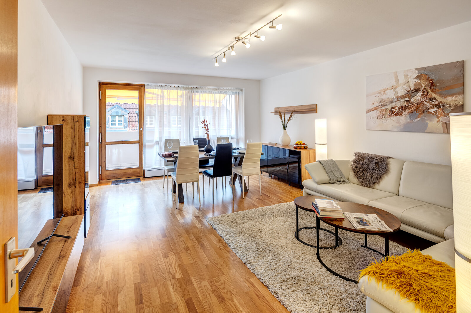Apartment in good location with like new furniture - Foto 1