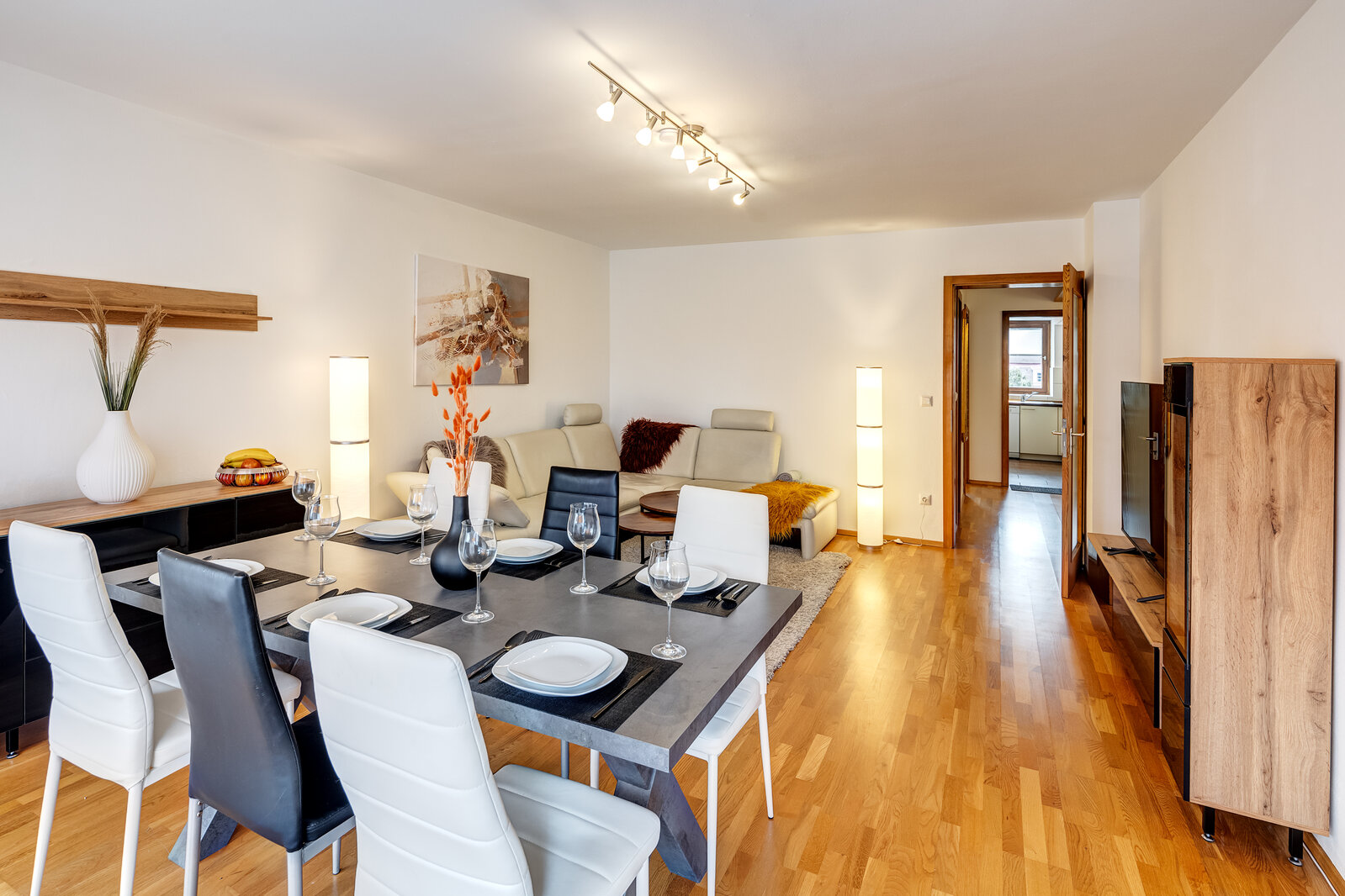 Apartment in good location with like new furniture - Foto 3