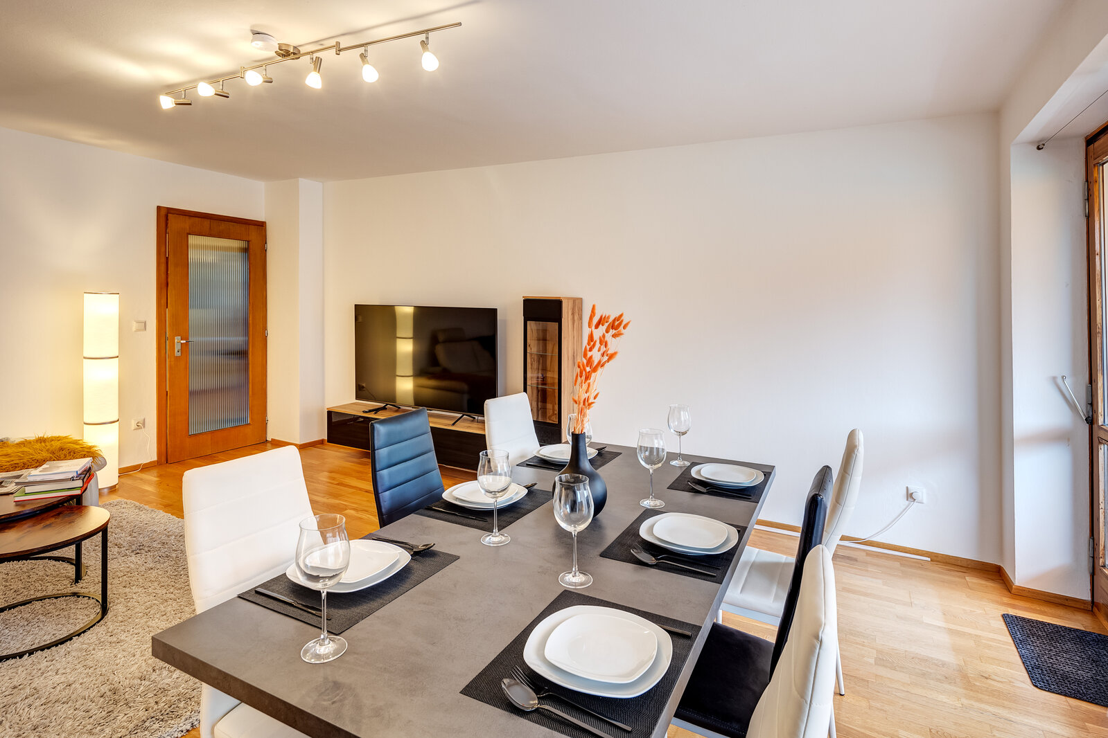 Apartment in good location with like new furniture - Foto 4