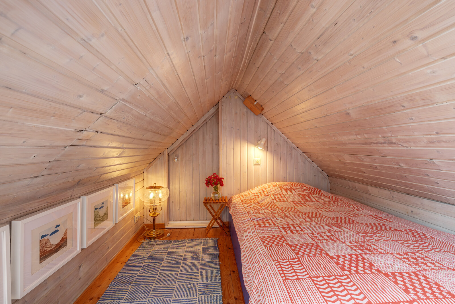 Charming attic apartment in historic artist's villa - Photo 4