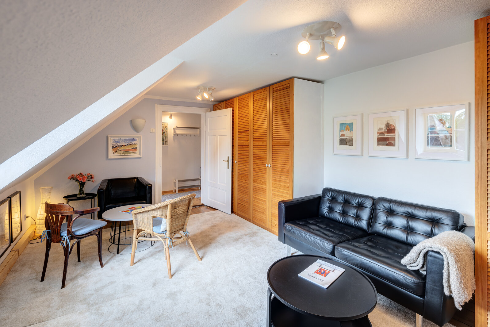 Charming attic apartment in historic artist's villa - Foto 1