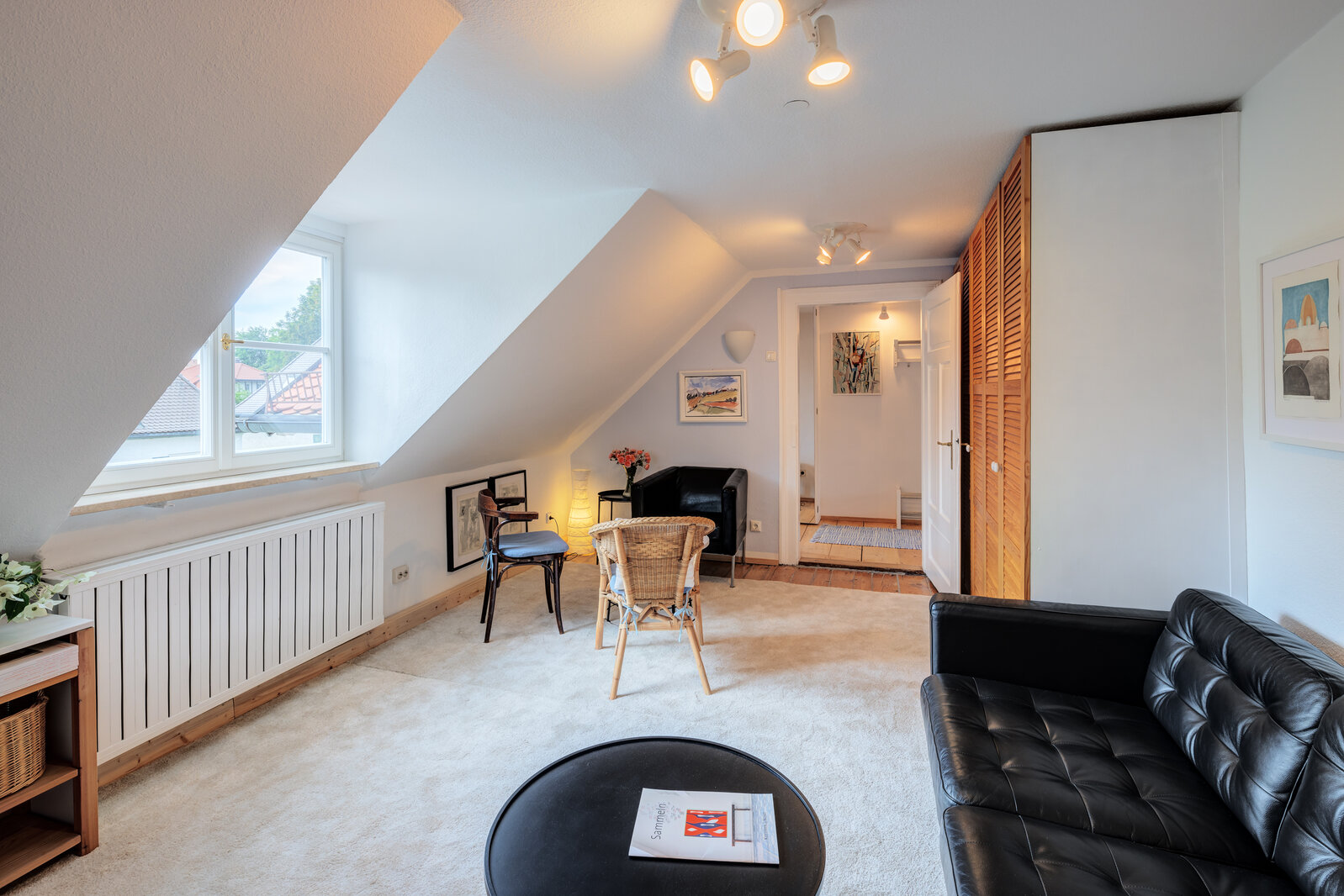 Charming attic apartment in historic artist's villa - Photo 2