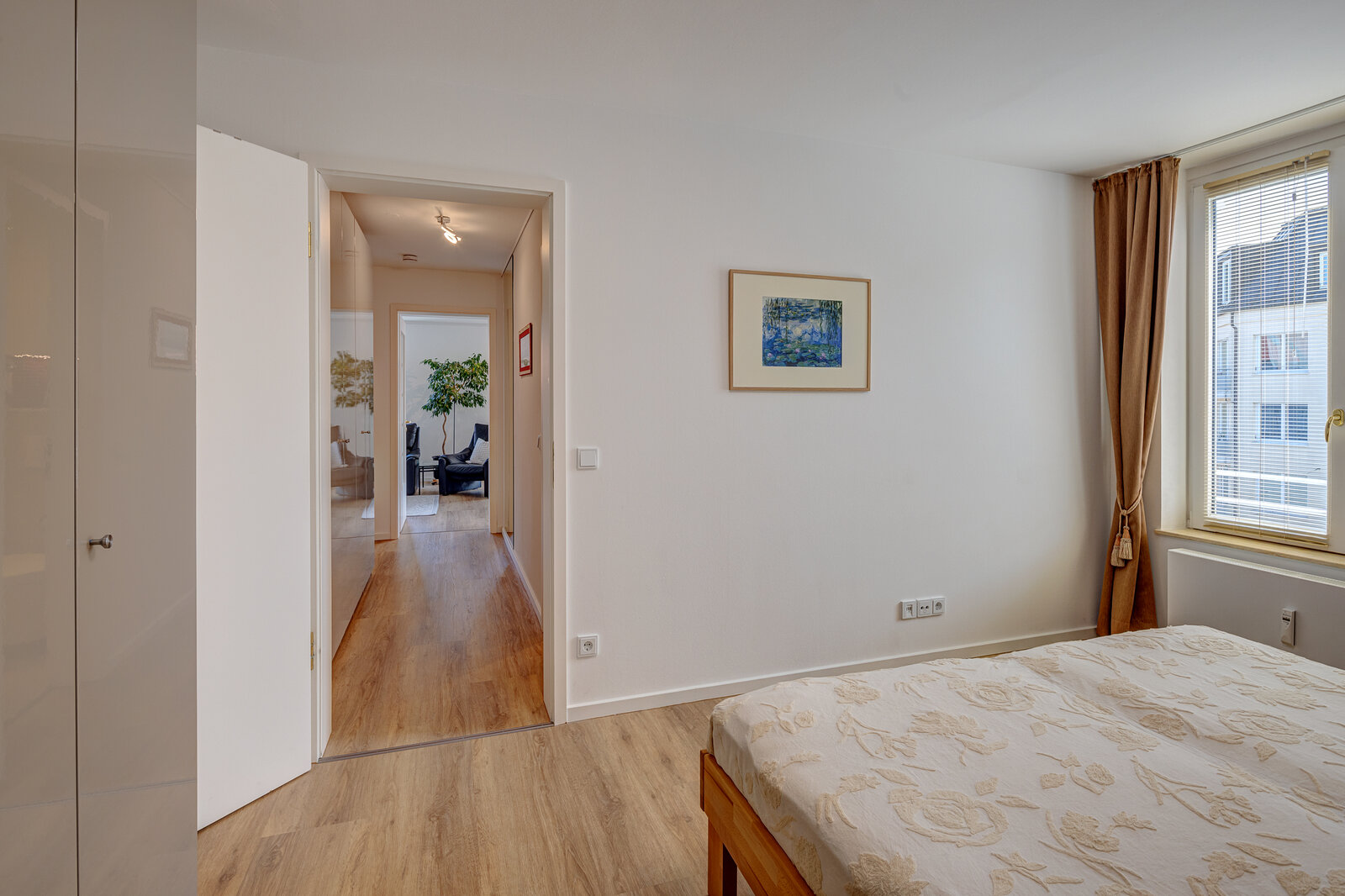 Cozy 2-room apartment with bay window - Foto 5