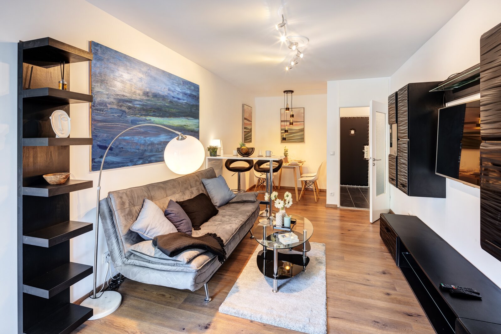 Tasteful 2-room apartment for rent, near BMW - Foto 2