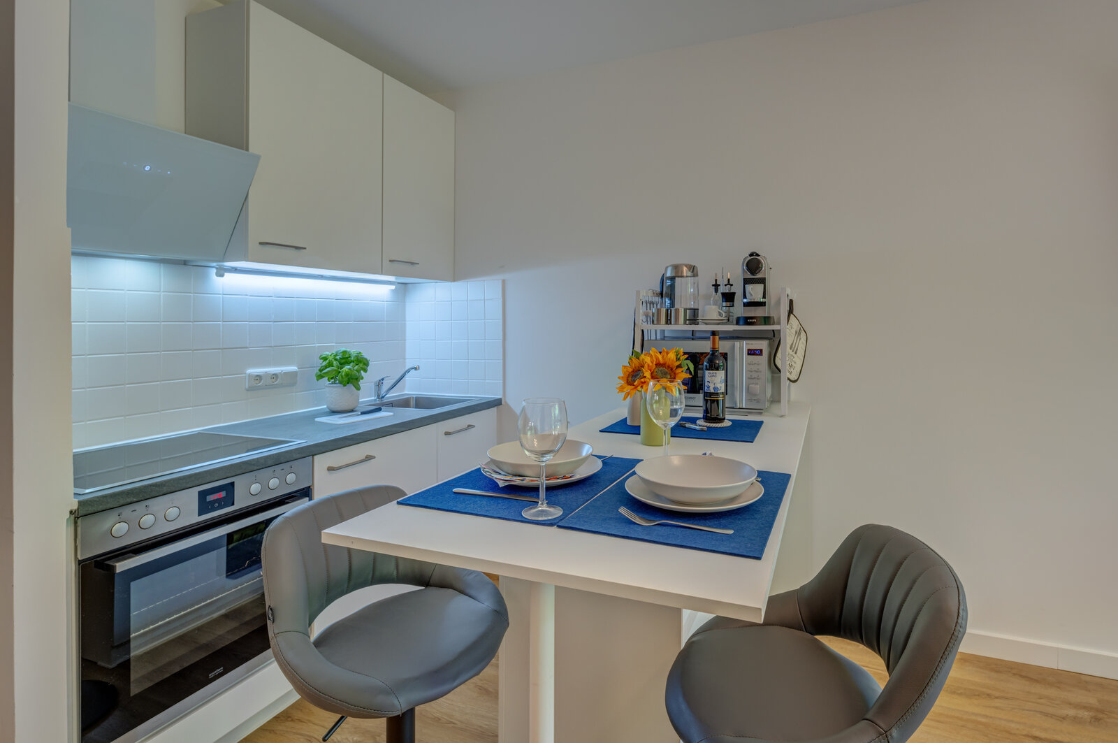 Wohnen auf Zeit - Neuwertig möbliertes Apartment - Photo 5
