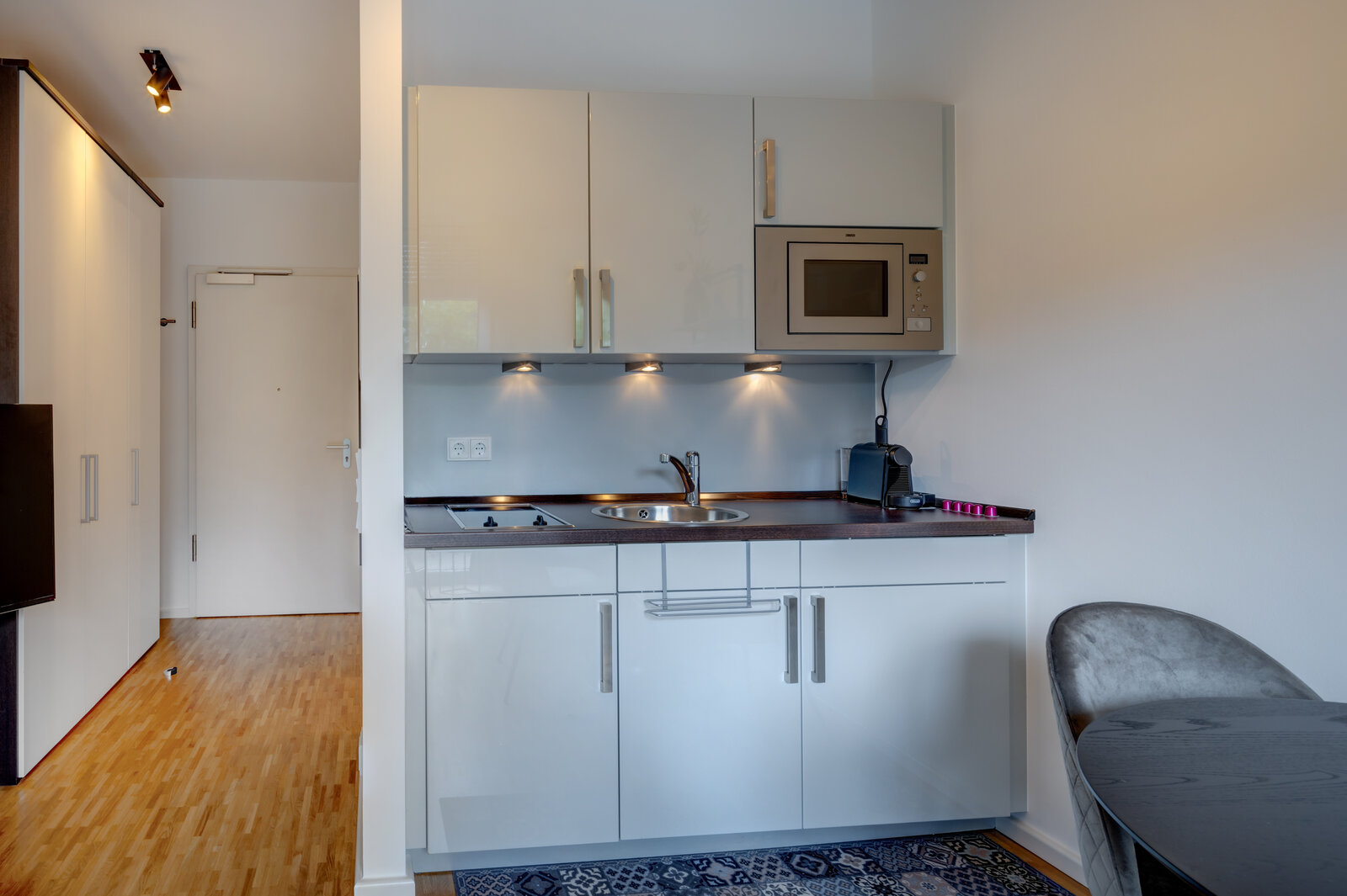 Beautifully furnished studio in Schwabing - Photo 5