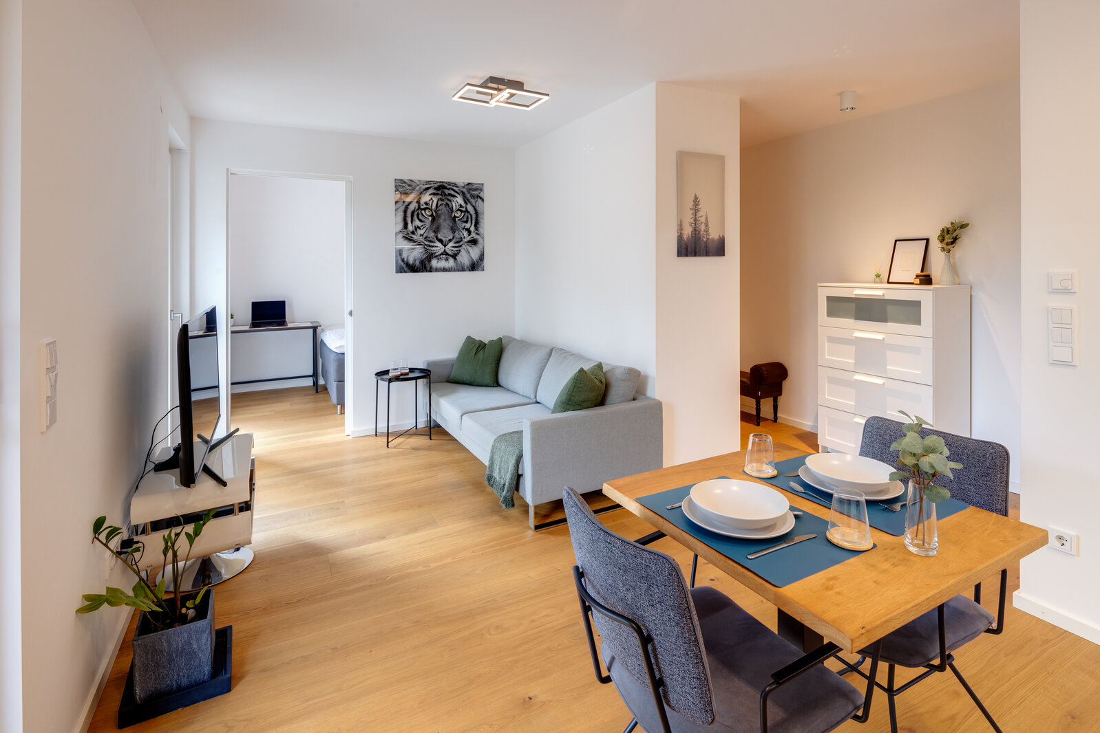 New building (2020) in Ottobrunn: large apartment - Photo 1
