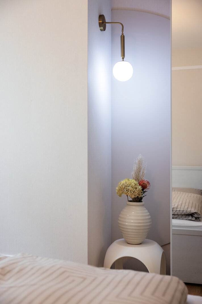 Popular location: apartment with stunning garden! - Photo 4