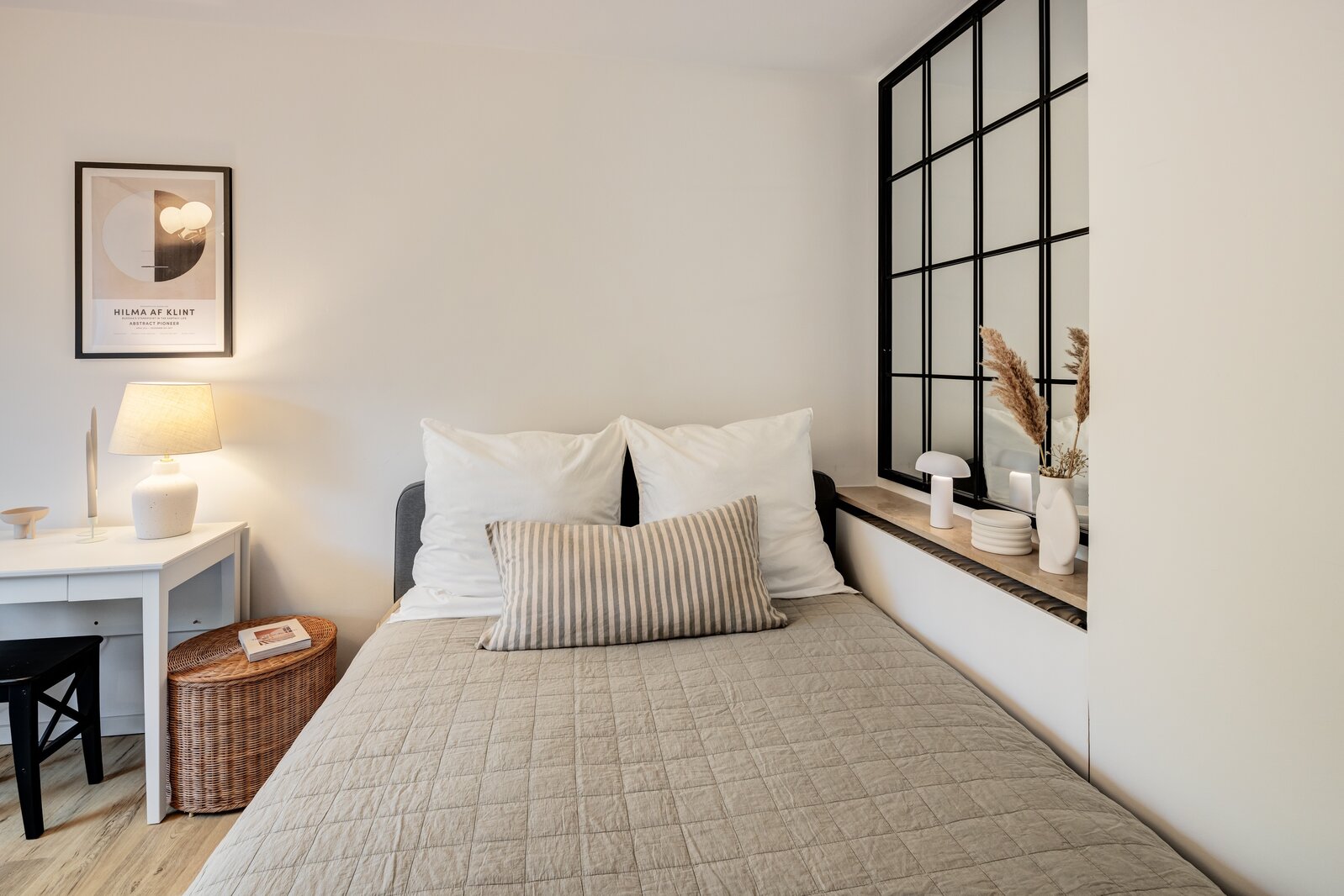 Popular residential area, tastefully furnished apartment - Photo 3