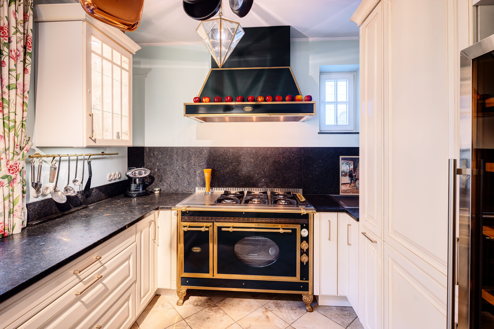 Elegant apartment with stylish interior for rent - Photo 4