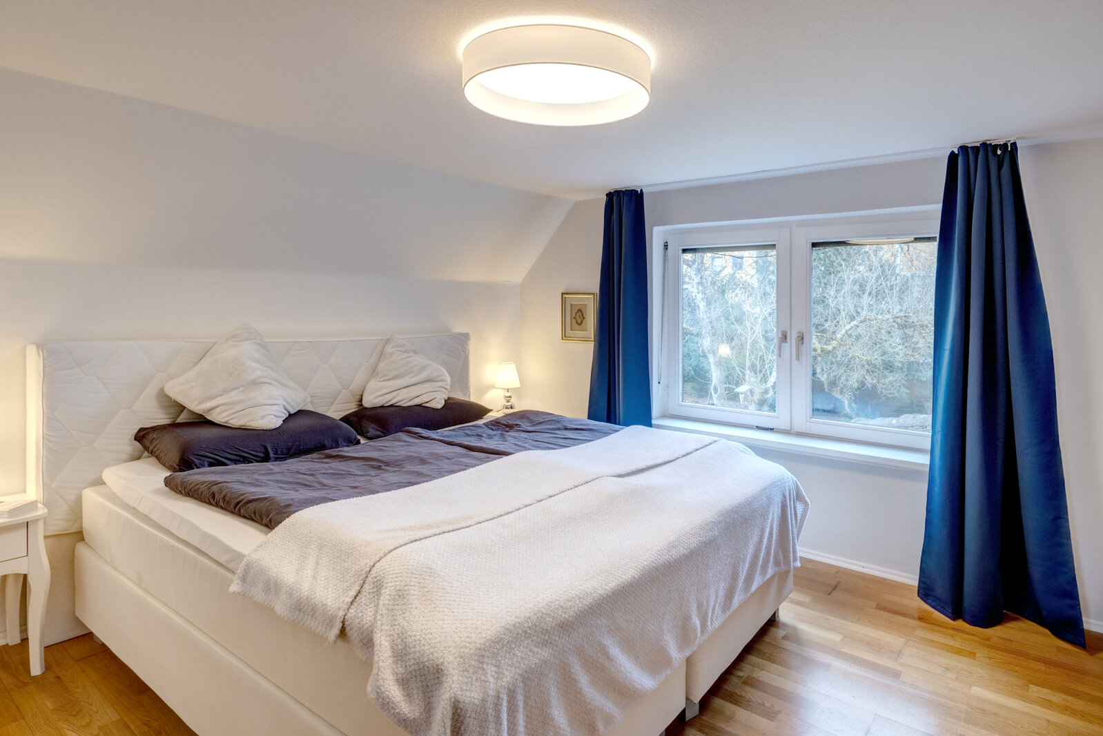 Family-friendly house with large garden for rent - Photo 3