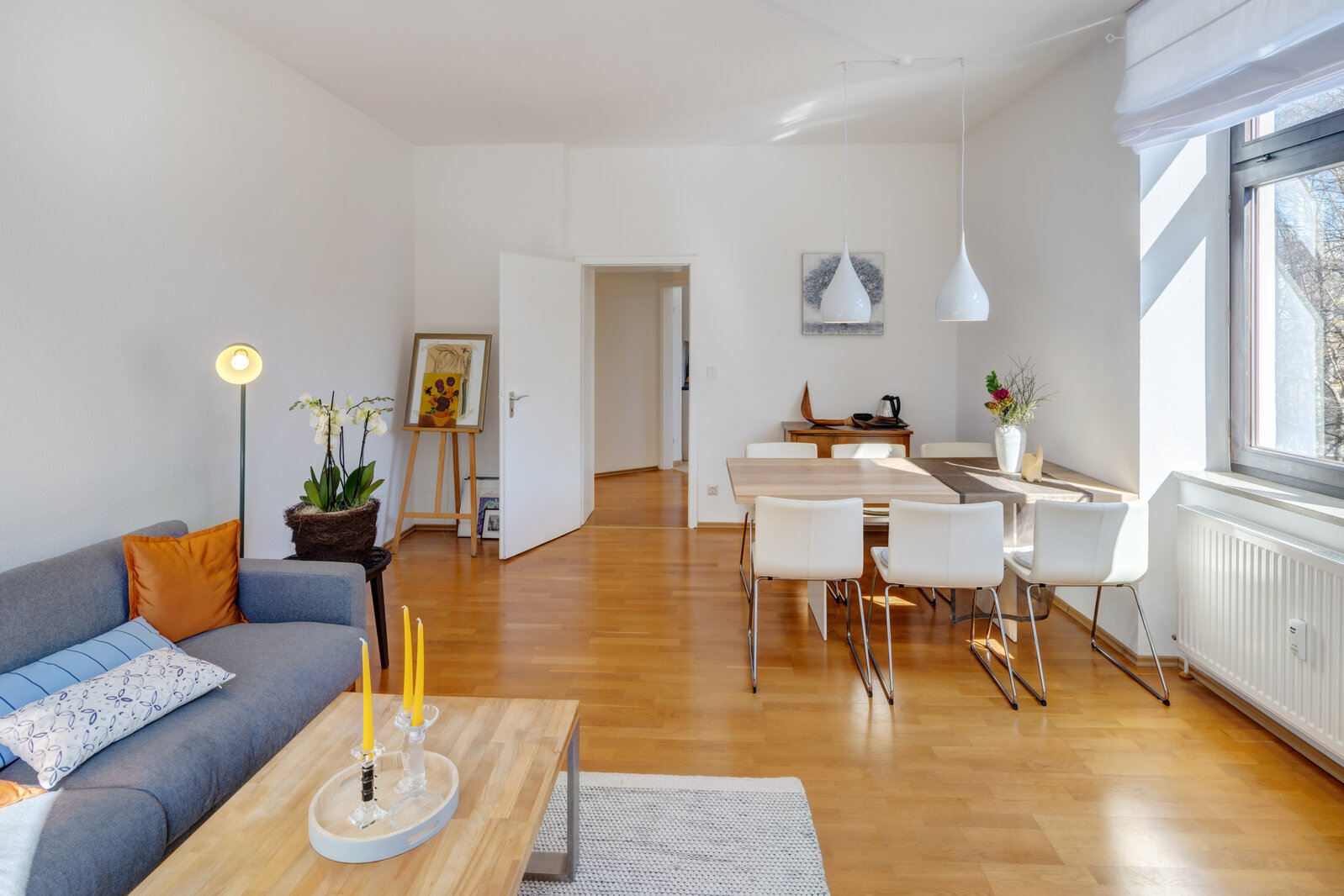 Light-flooded historic apartment in prime location for rent - Foto 3