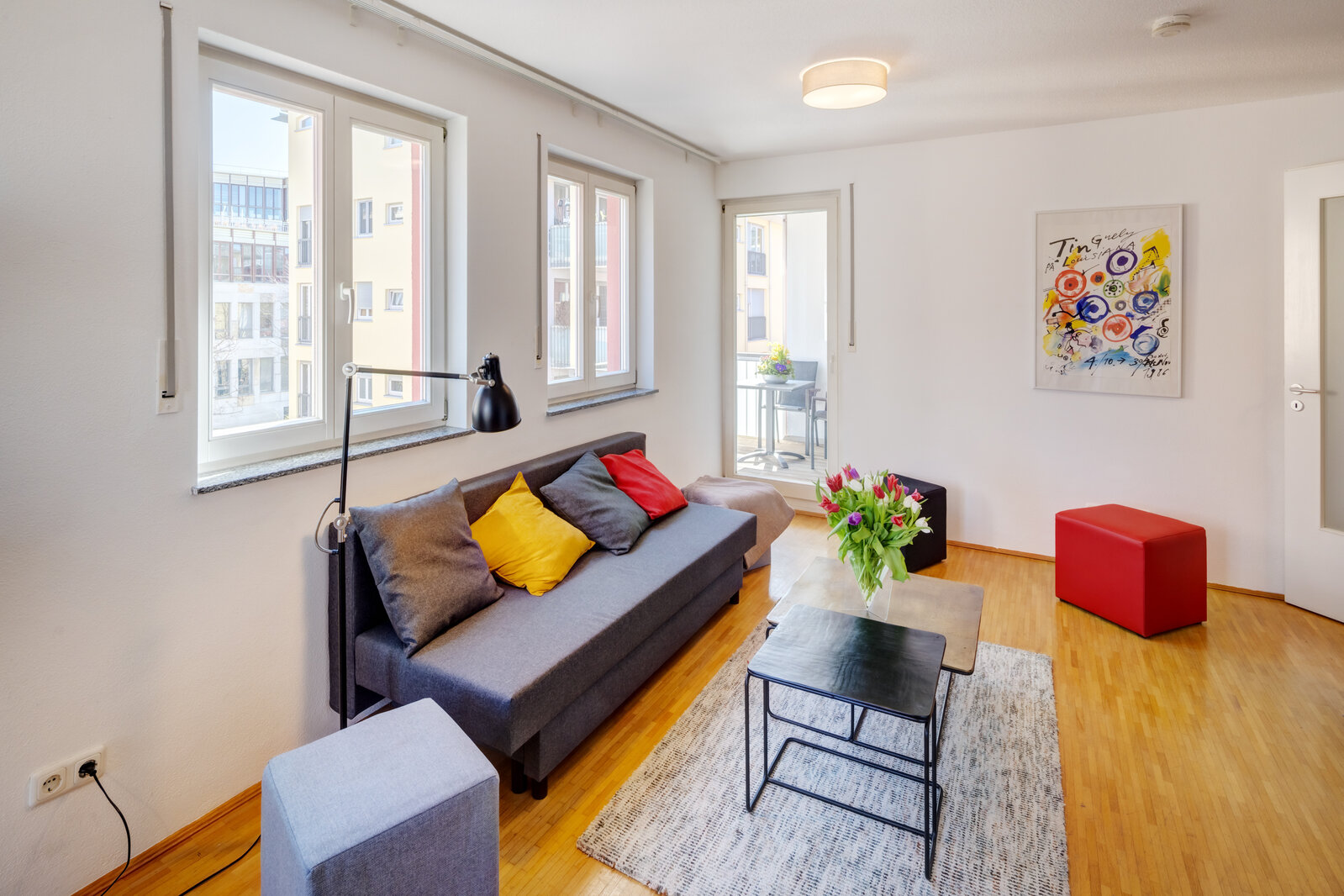 Newly furnished, bright apartment in Theresienhöhe - Foto 1