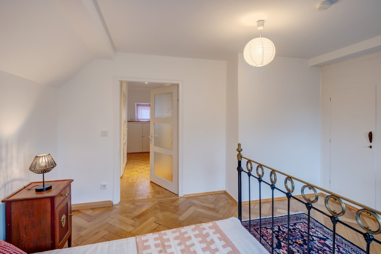 Beautiful single-family house for rent, newly renovated - Photo 2