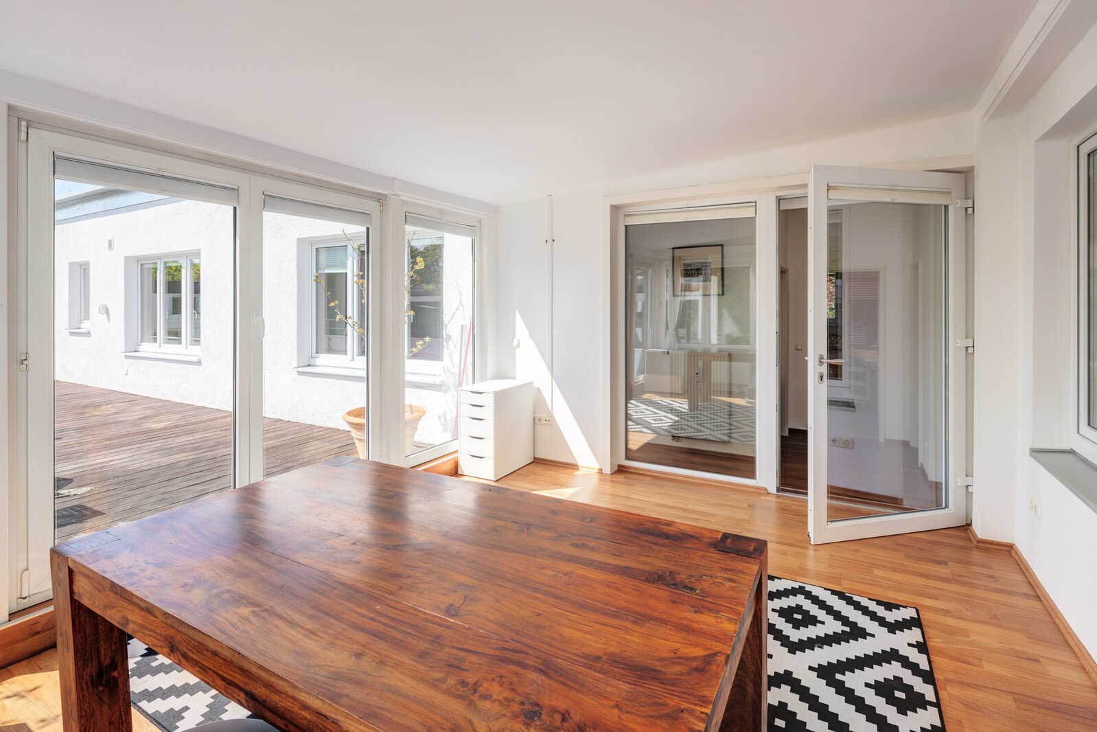 Roof-terrace apartment in Solln for rent - Photo 5