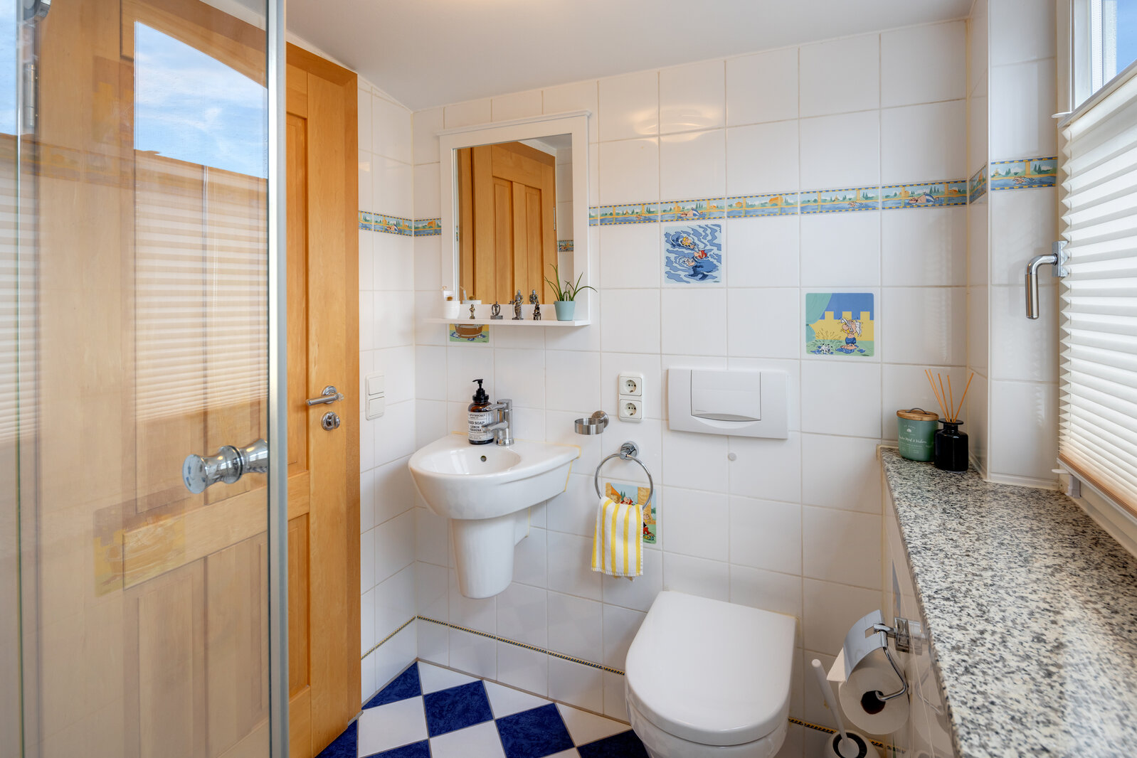 Spacious 3-room attic apartment with three balconies - Foto 4