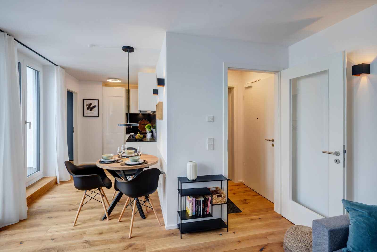 Nice roof-terrace apartment in new building for rent - Photo 5
