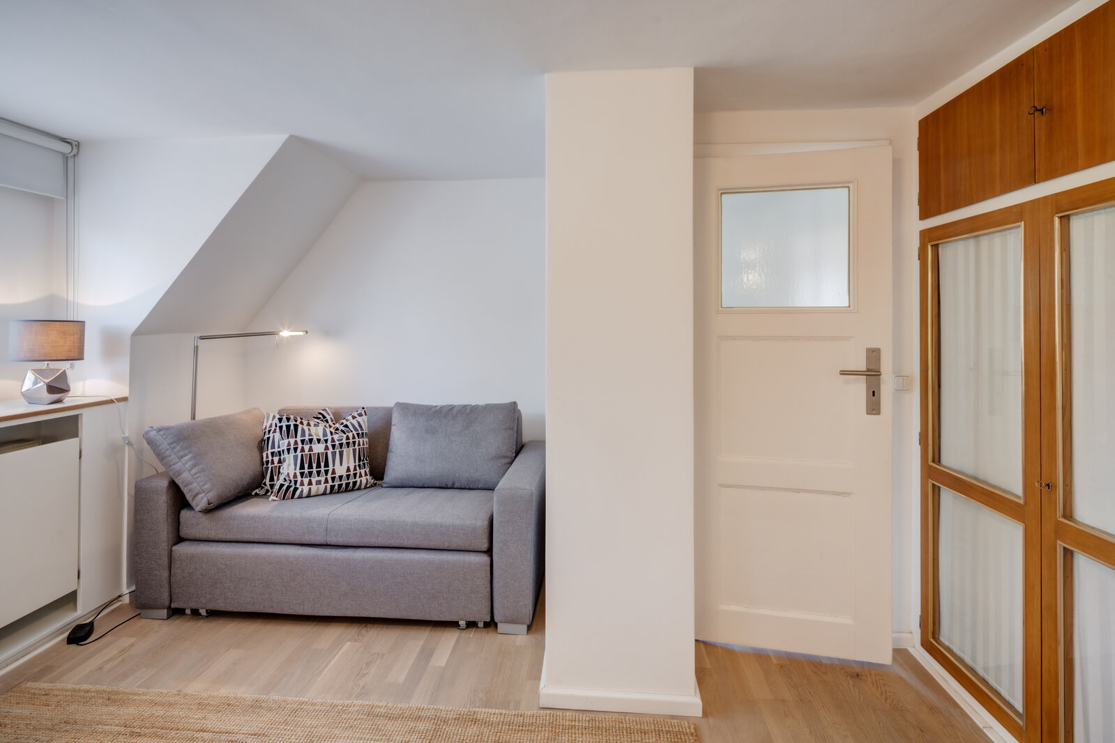 Cozy single-family house for rent near BMW - Photo 2