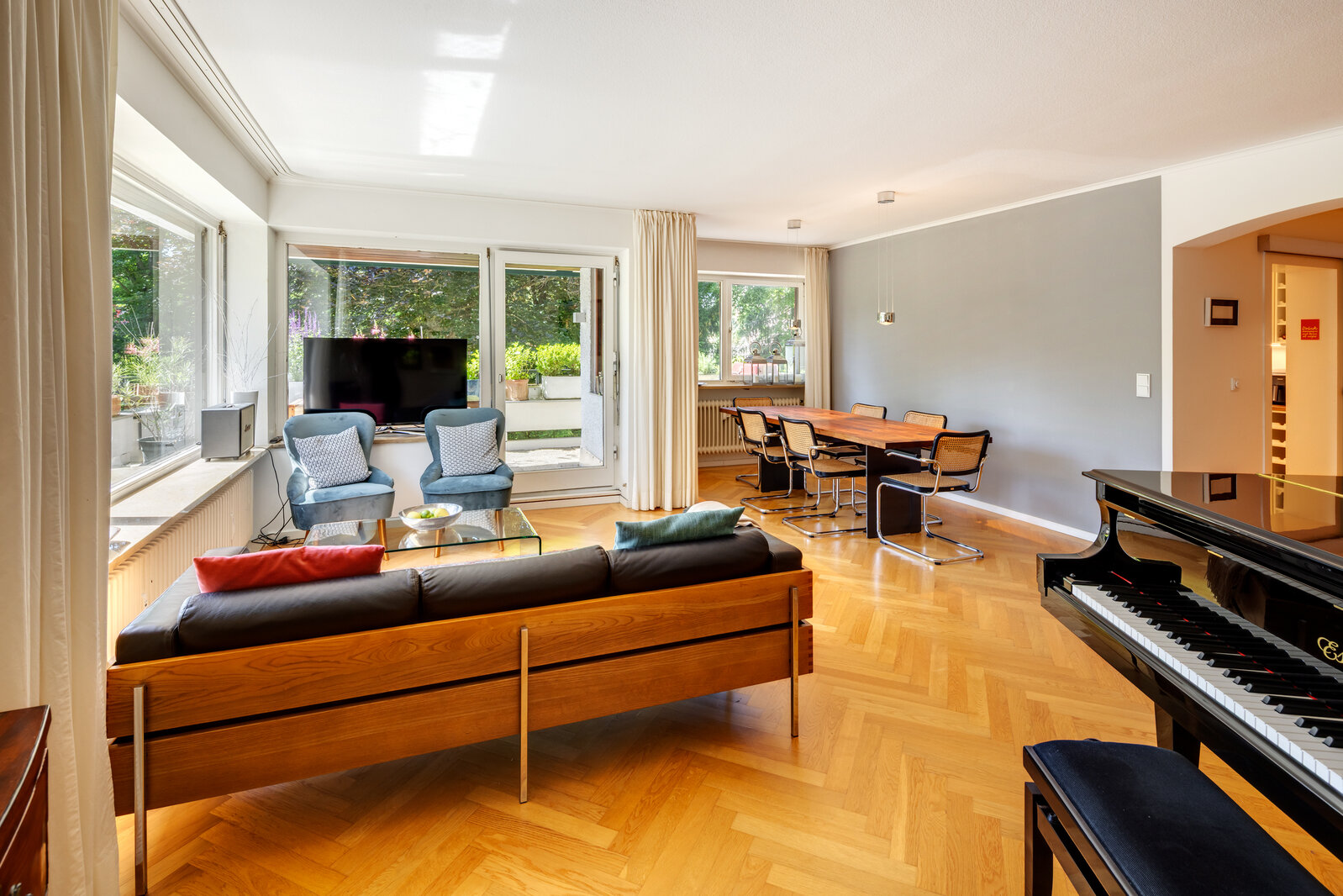 Apartment in prime spot at the Isar river high banks - Photo 2