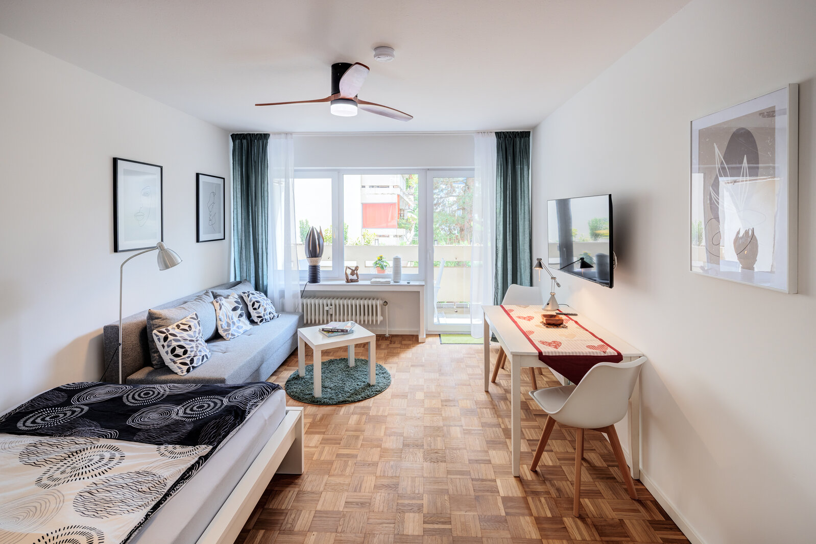 Bright and modern home with balcony - Foto 2