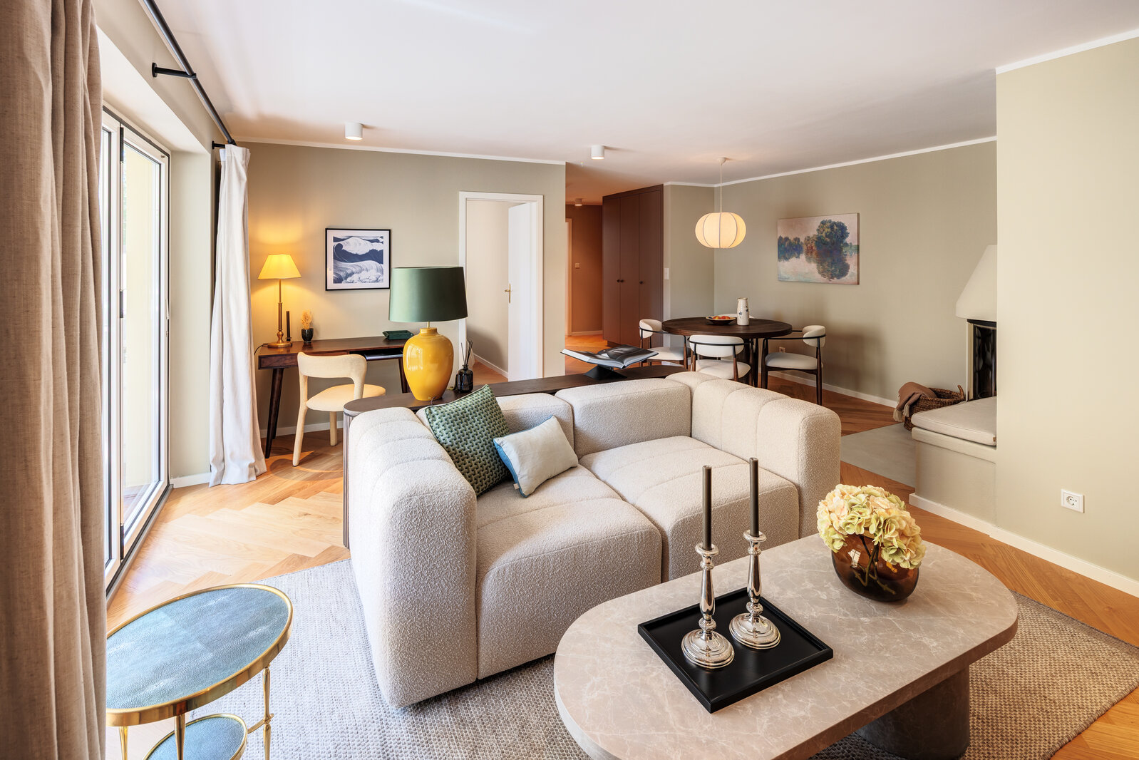 Stylish and luxuriously renovated 2-room apartment for rent - Photo 2
