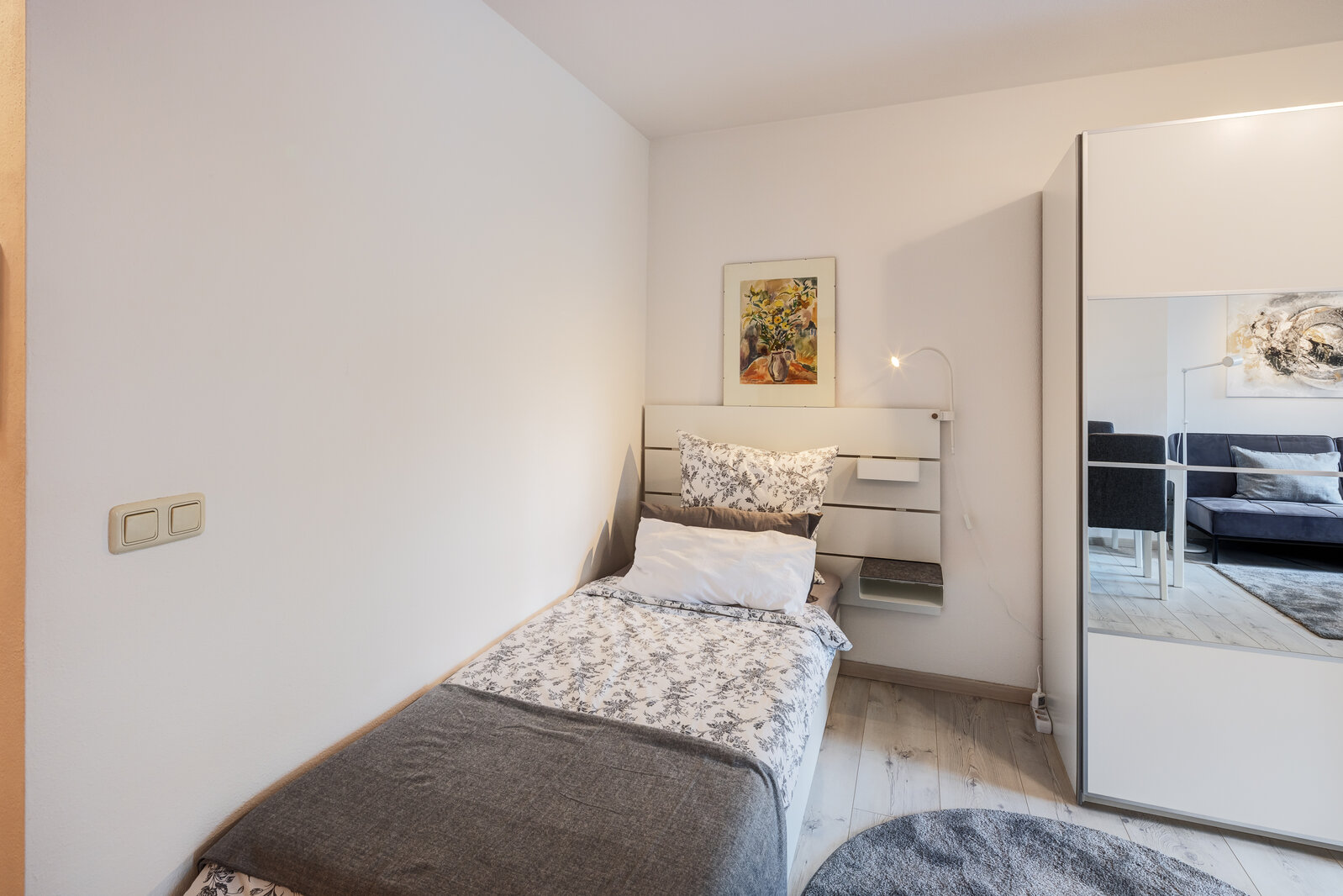Trudering: newly furnished apartment with balony - Photo 5
