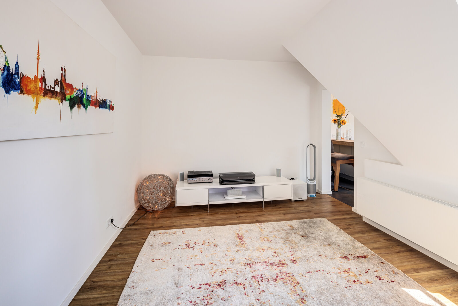 Historic apartment for rent in city location - Foto 1