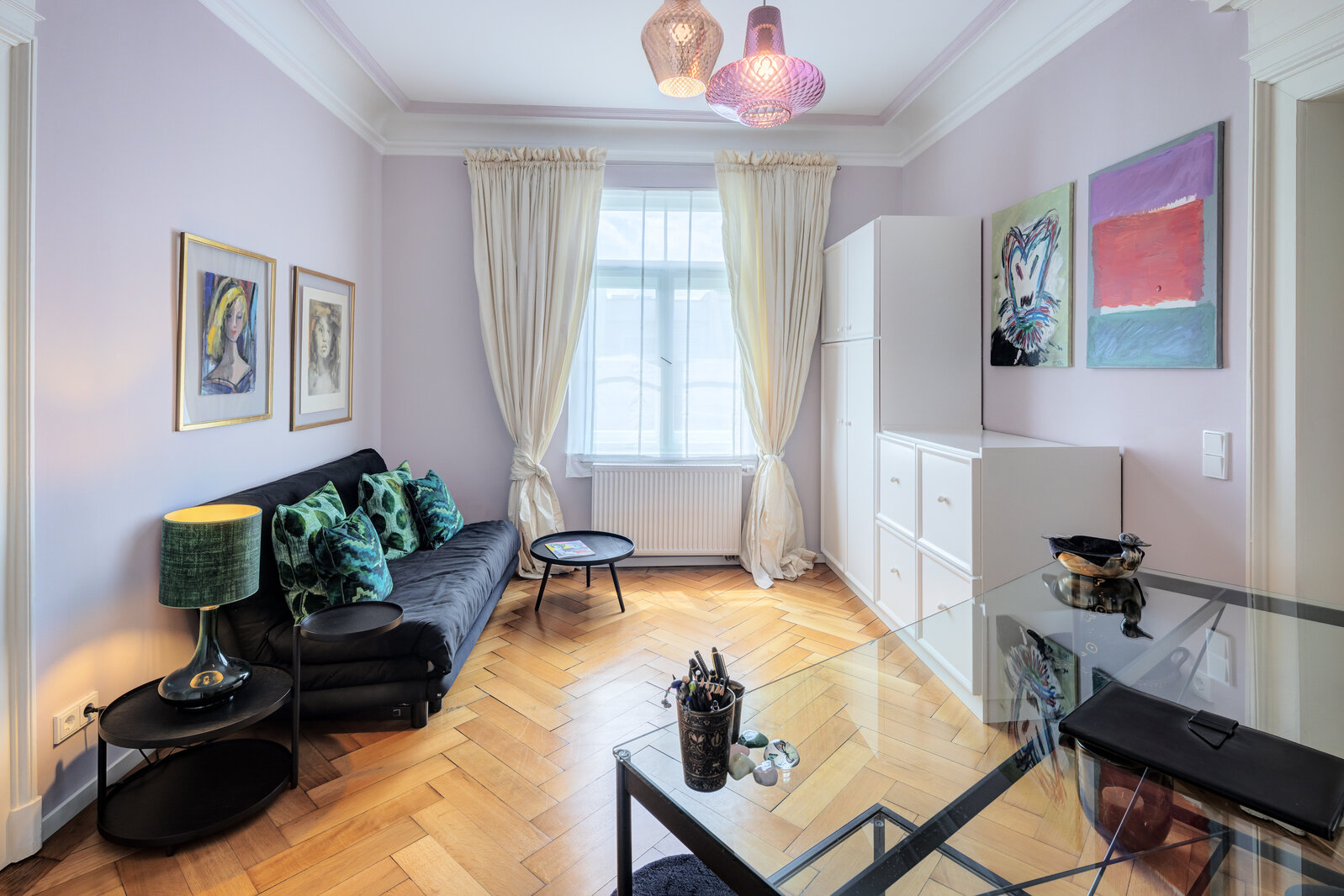 Historic apartment with unique charm - Photo 5