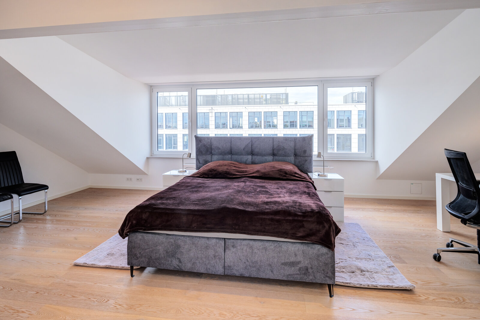 Modern attic apartment near Stiglmaierplatz for rent - Photo 5