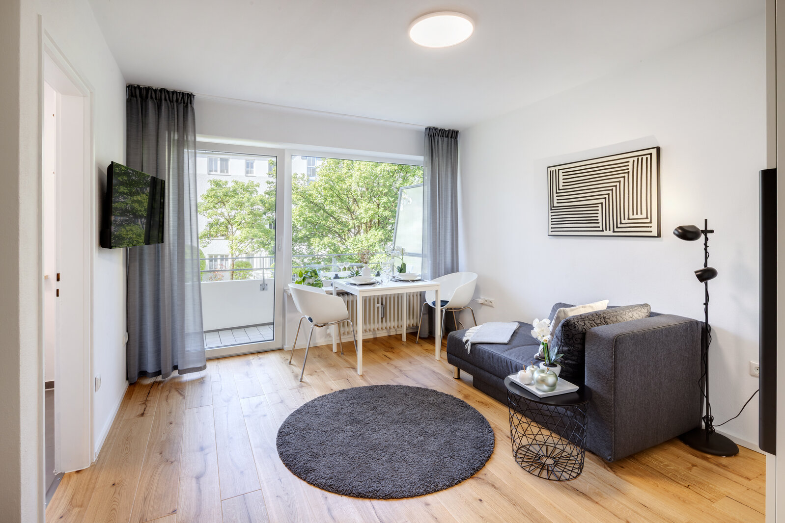 Sunny apartment with smart lighting - Foto 2