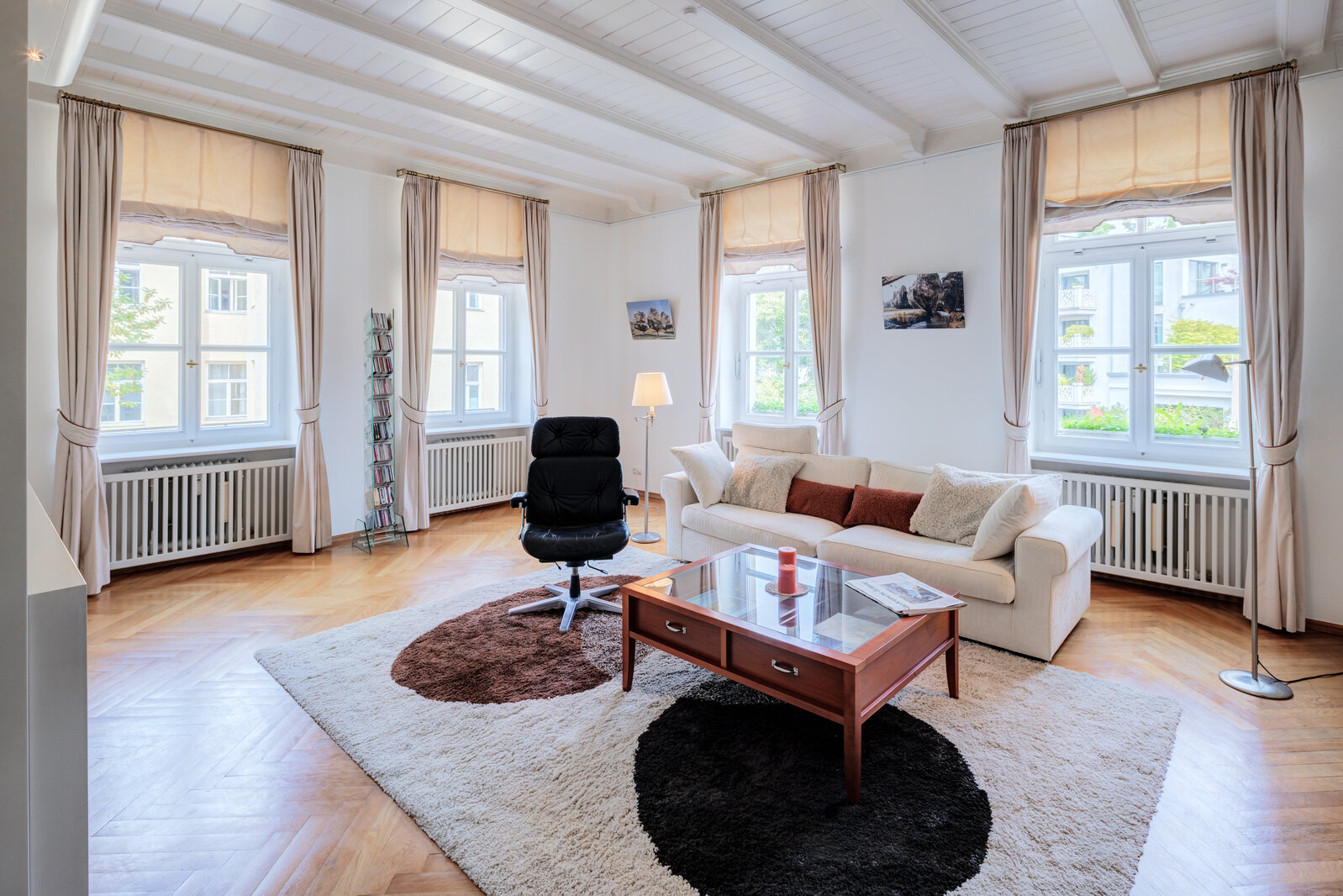 Spacious historic apartment in prime location in Lehel - Foto 3