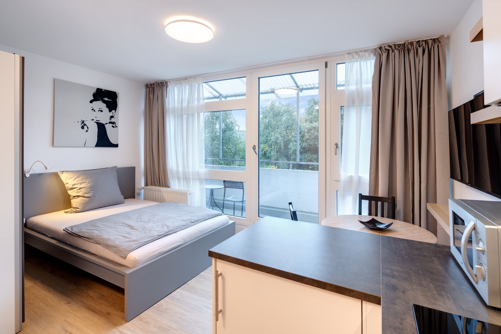 Modernly furnished apartment for rent in Ramersdorf - Photo 1