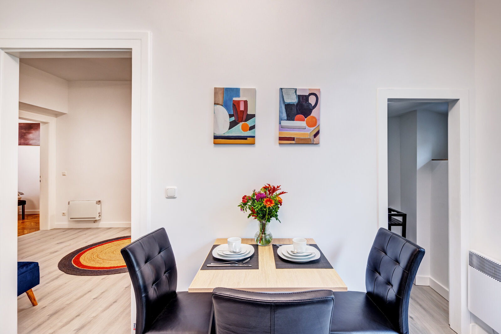 Central location: first occupancy, newly furnished - Photo 4