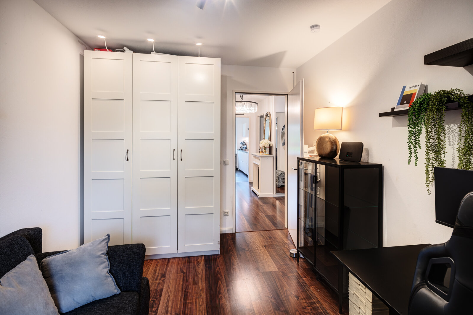 Sehr schöne und moderne Wohnung in ruhiger Lage - Foto 3