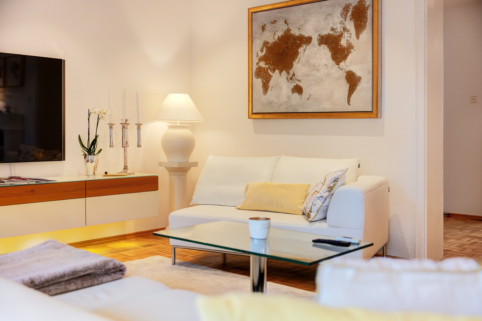 Modern and stylish rental in upscale Grünwald - Photo 2