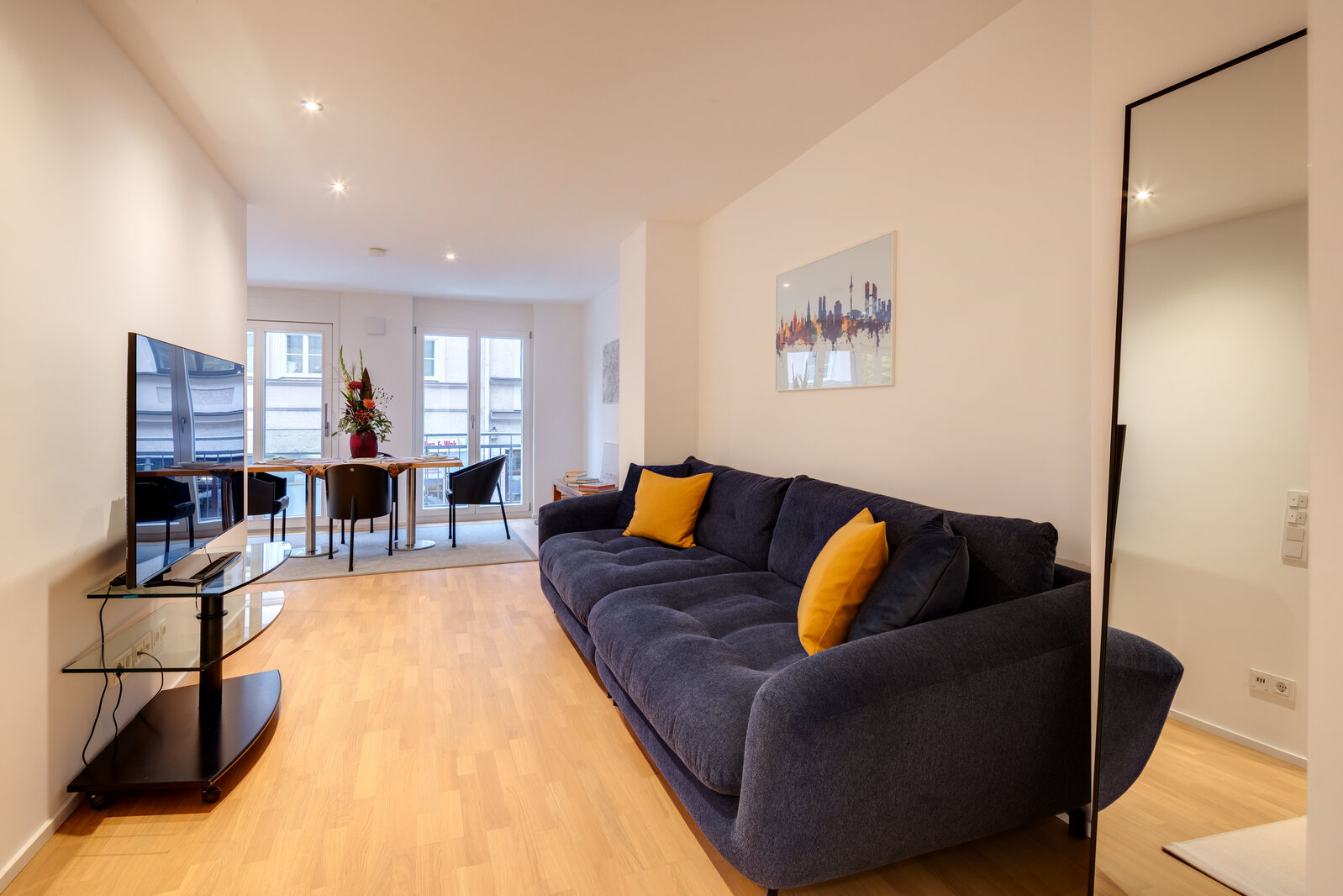 Furnished apartment in new building in Maxvorstadt - Photo 1