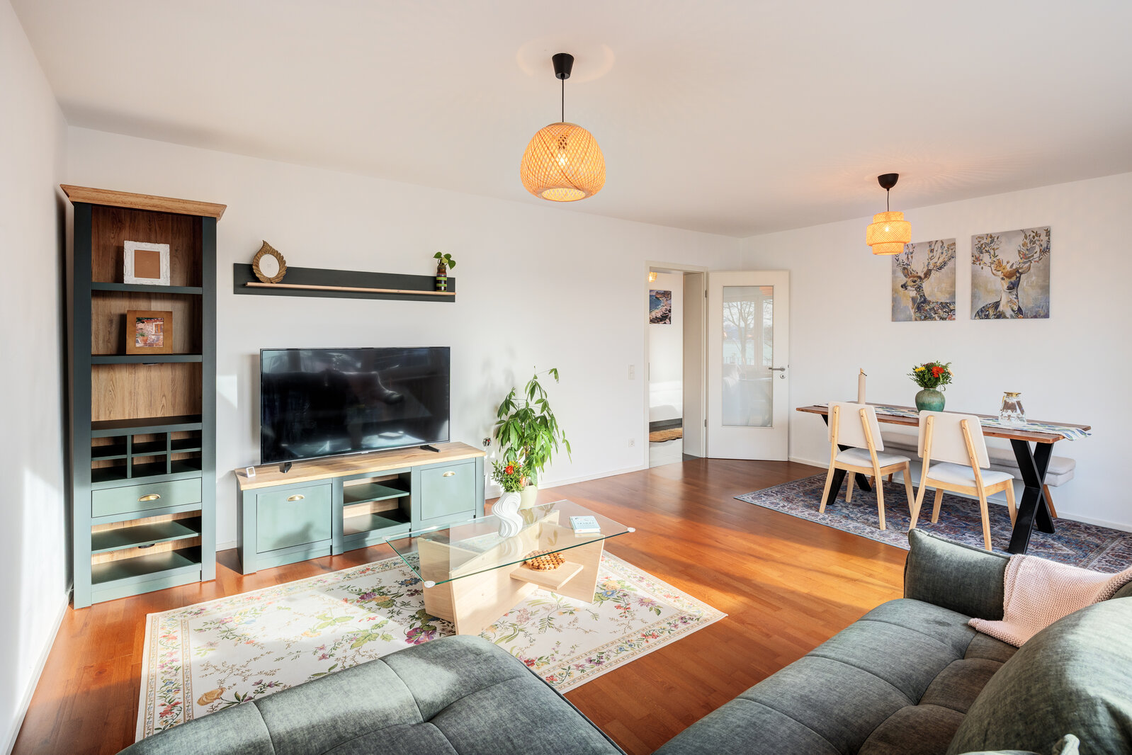 Generous apartment in quiet area - two balconies - Foto 4