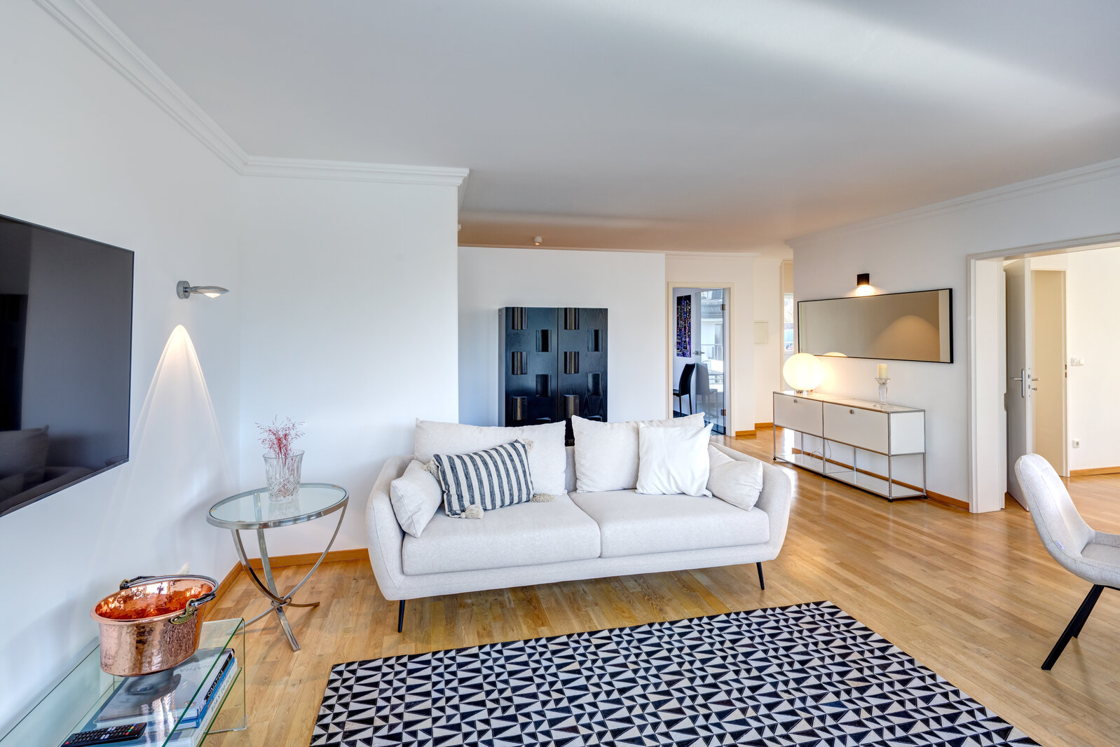 High-quality apartment in the covented Herzogpark area - Photo 4