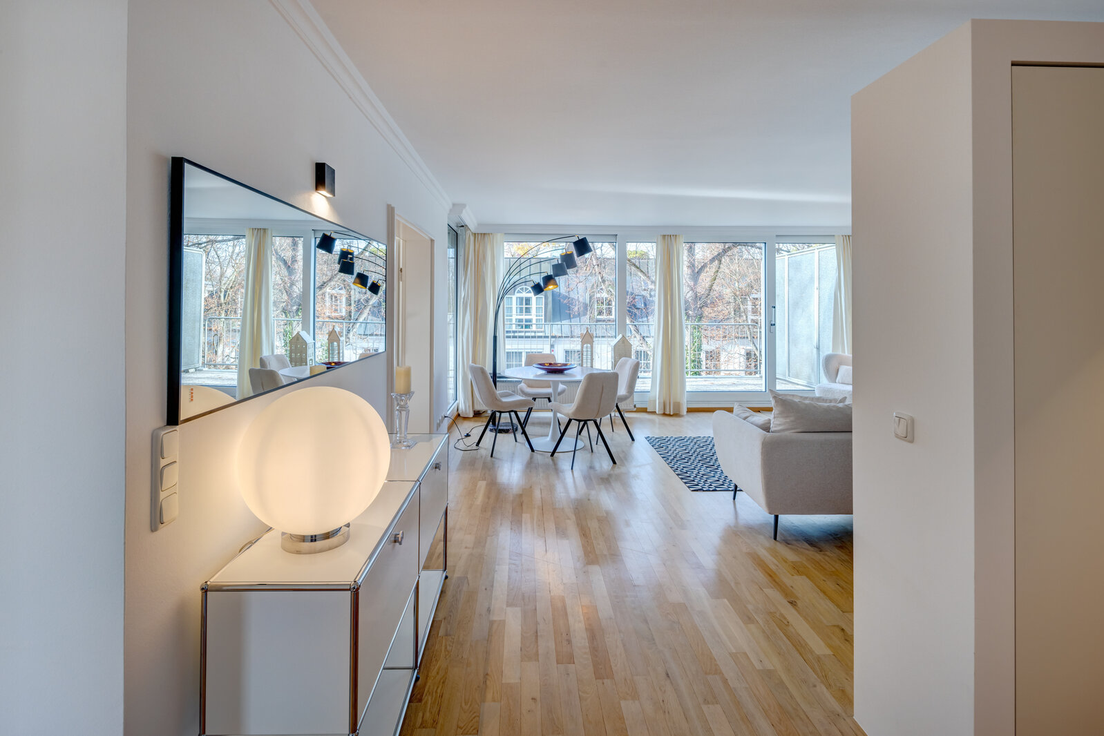 High-quality apartment in the covented Herzogpark area - Foto 2