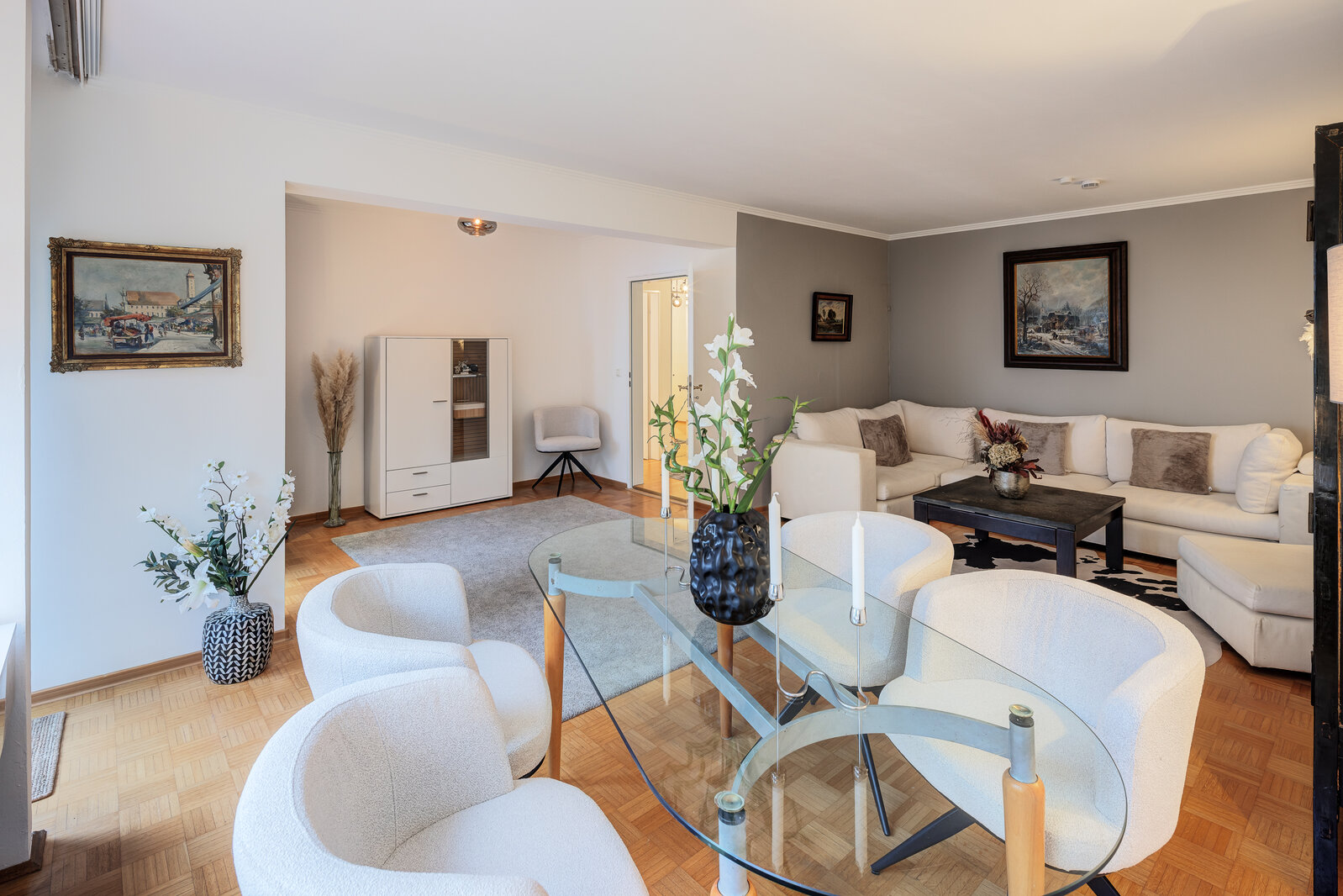 Spacious apartment in upscale residential area Altsolln - Photo 2